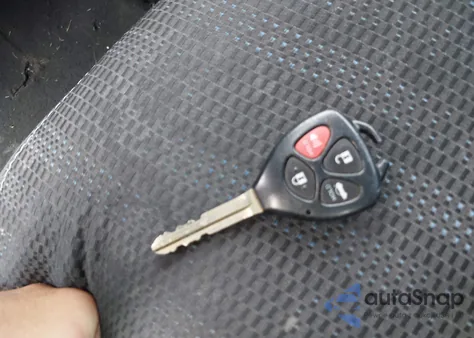 2012 Toyota Corolla S z USA, uszkodzony, nr VIN 2T1BU4EE4CC869137